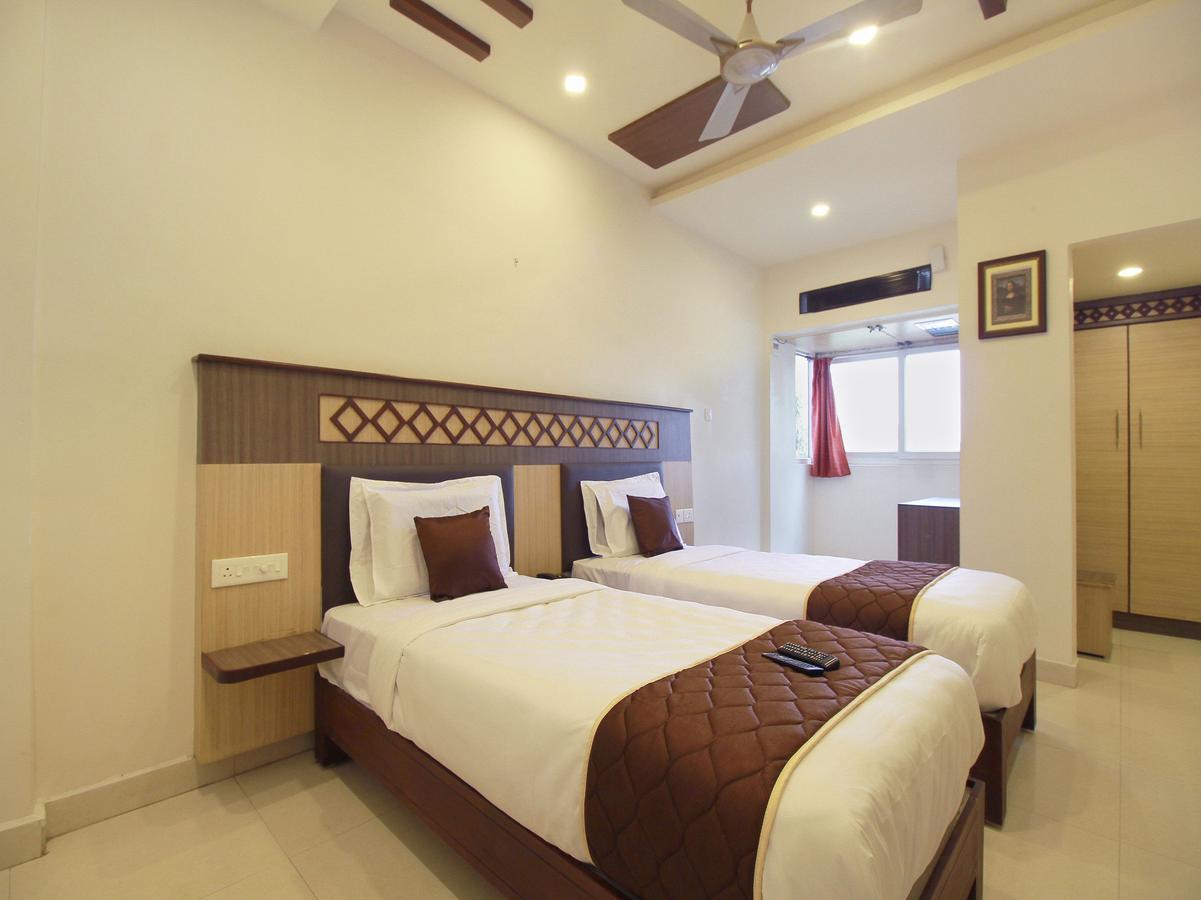 Oyo 11489 Pkn Classic Regency Madurai Luaran gambar