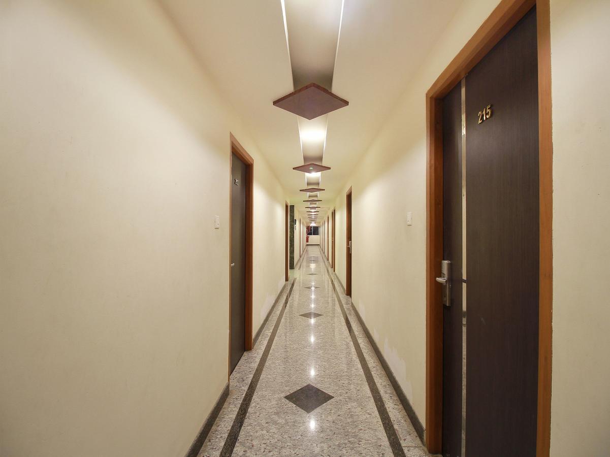 Oyo 11489 Pkn Classic Regency Madurai Luaran gambar